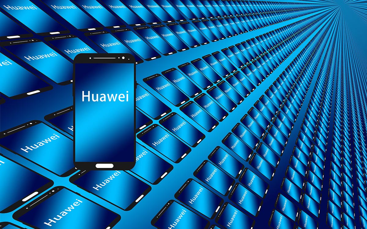 Компания Huawei выслала работавших в её филиалах американцев